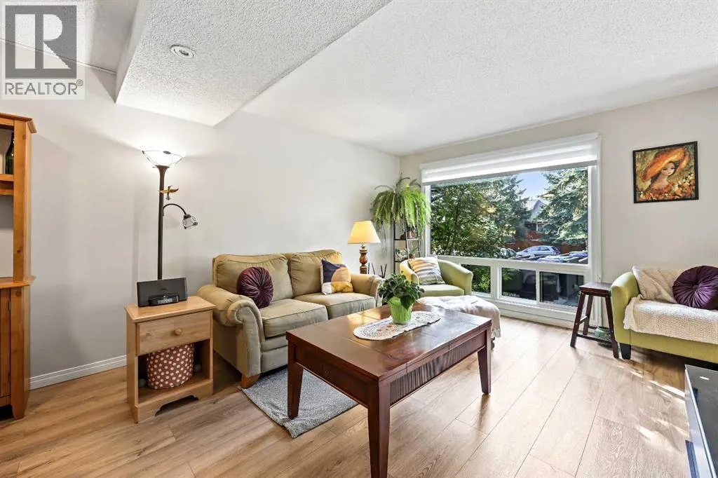 95, 2300 Oakmoor Drive SW