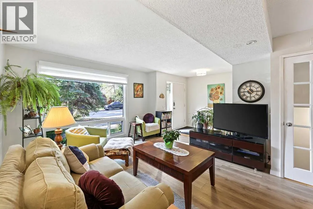 95, 2300 Oakmoor Drive SW