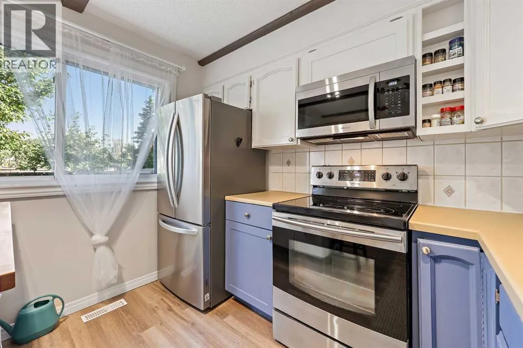 95, 2300 Oakmoor Drive SW