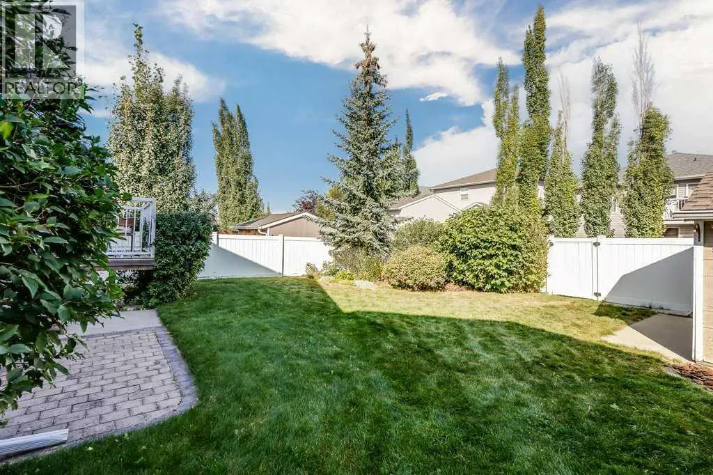 201 Thornleigh Close SE