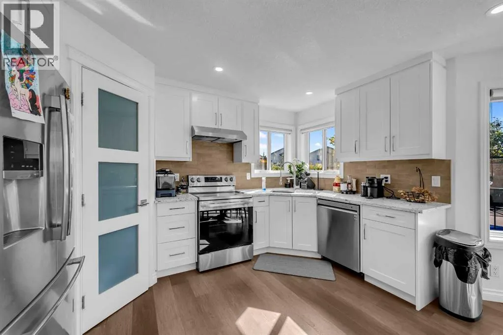 80 Canoe Square SW