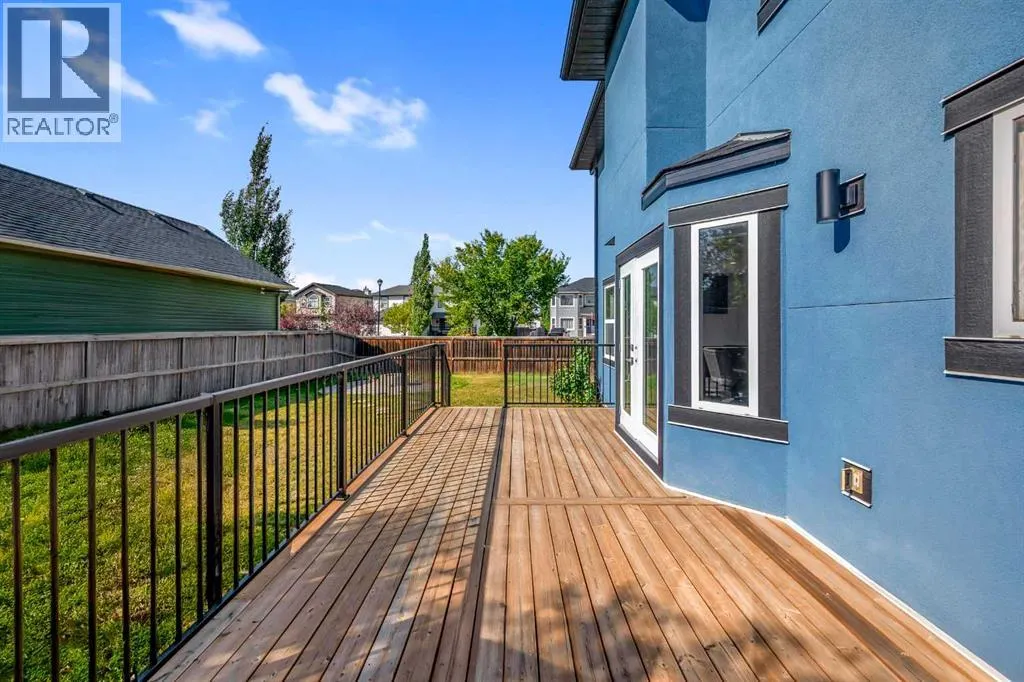 80 Canoe Square SW