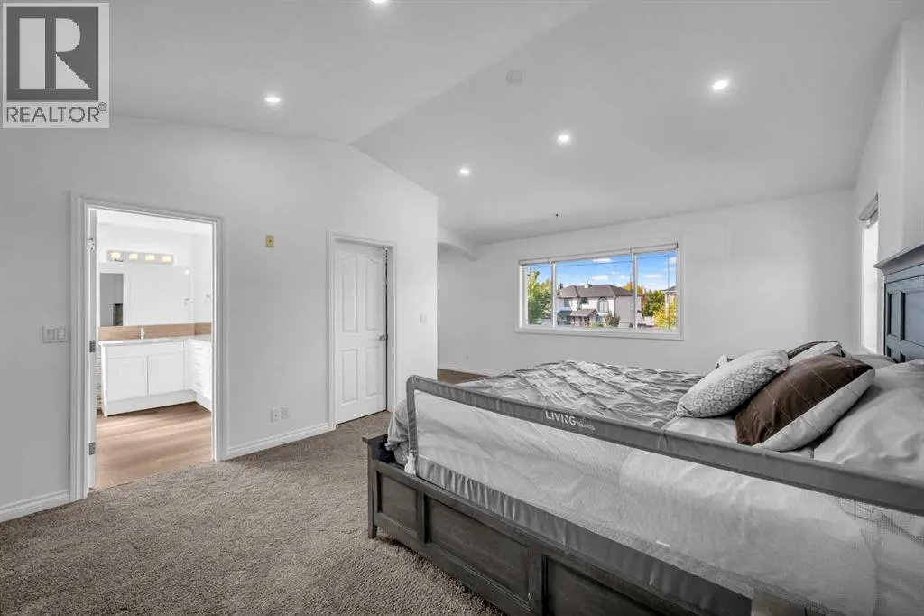 80 Canoe Square SW