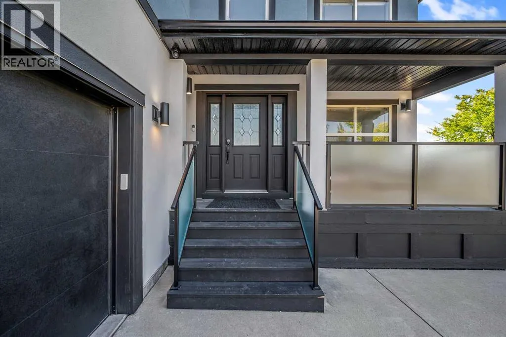 80 Canoe Square SW