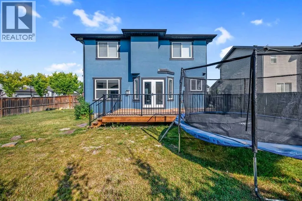 80 Canoe Square SW