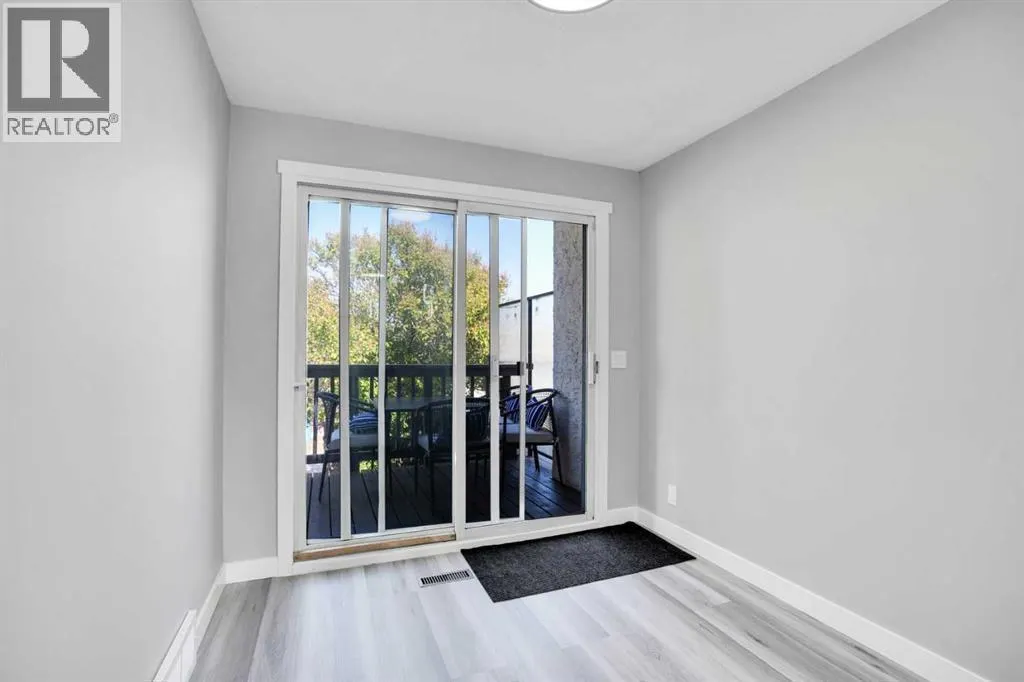 216 Templevale Road NE