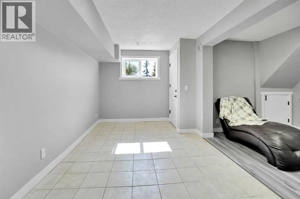 216 Templevale Road NE