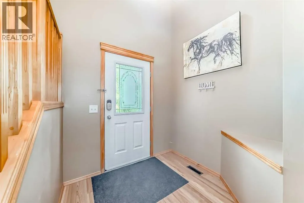 176 Cranwell Crescent SE
