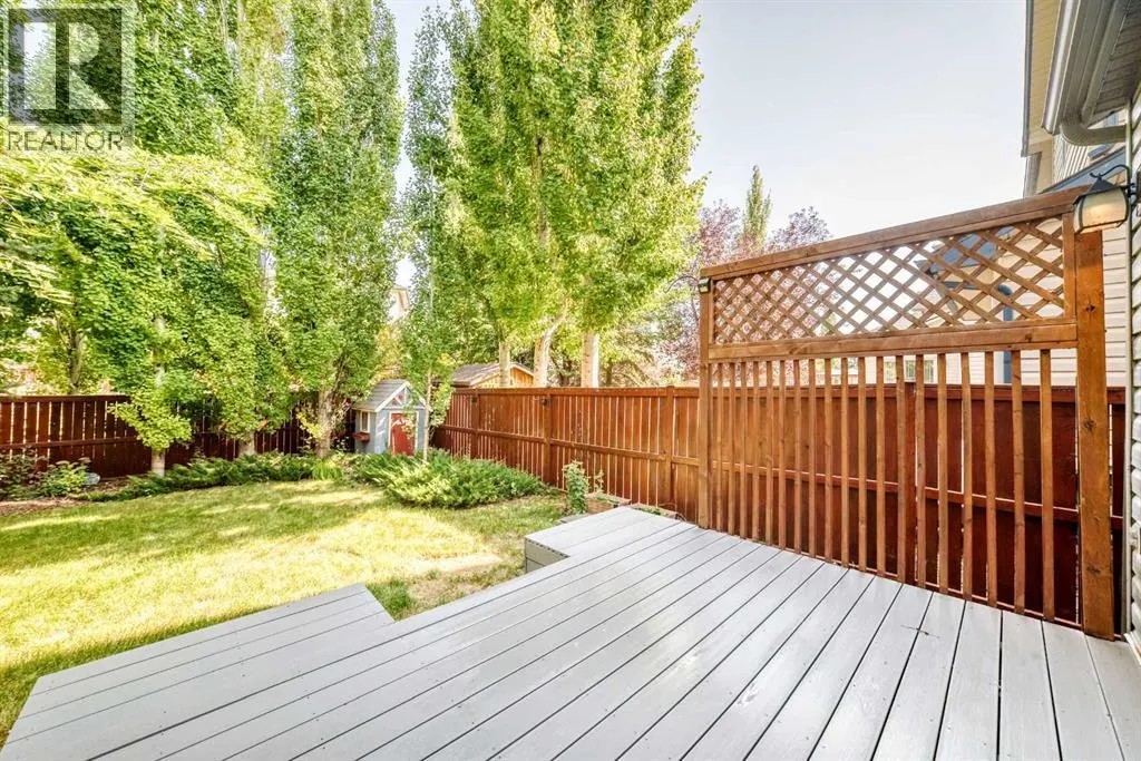 176 Cranwell Crescent SE
