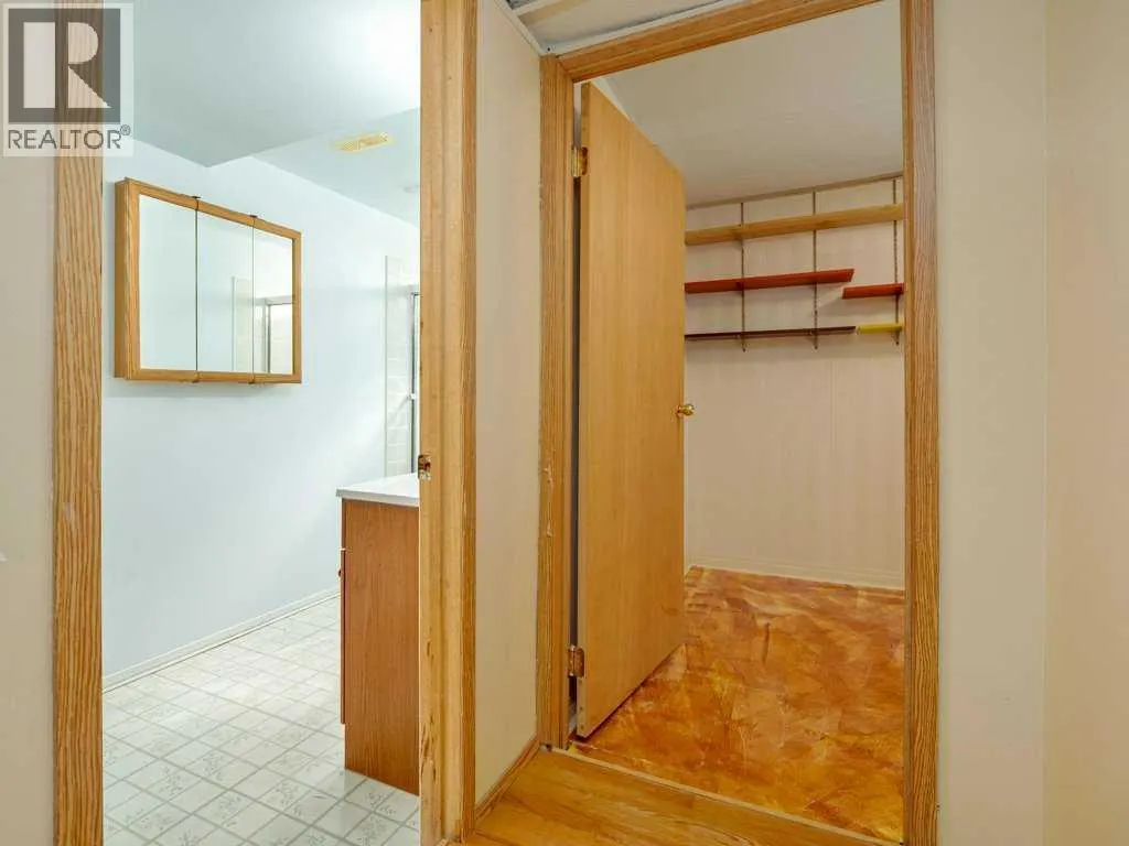 43 Ryerson Road W