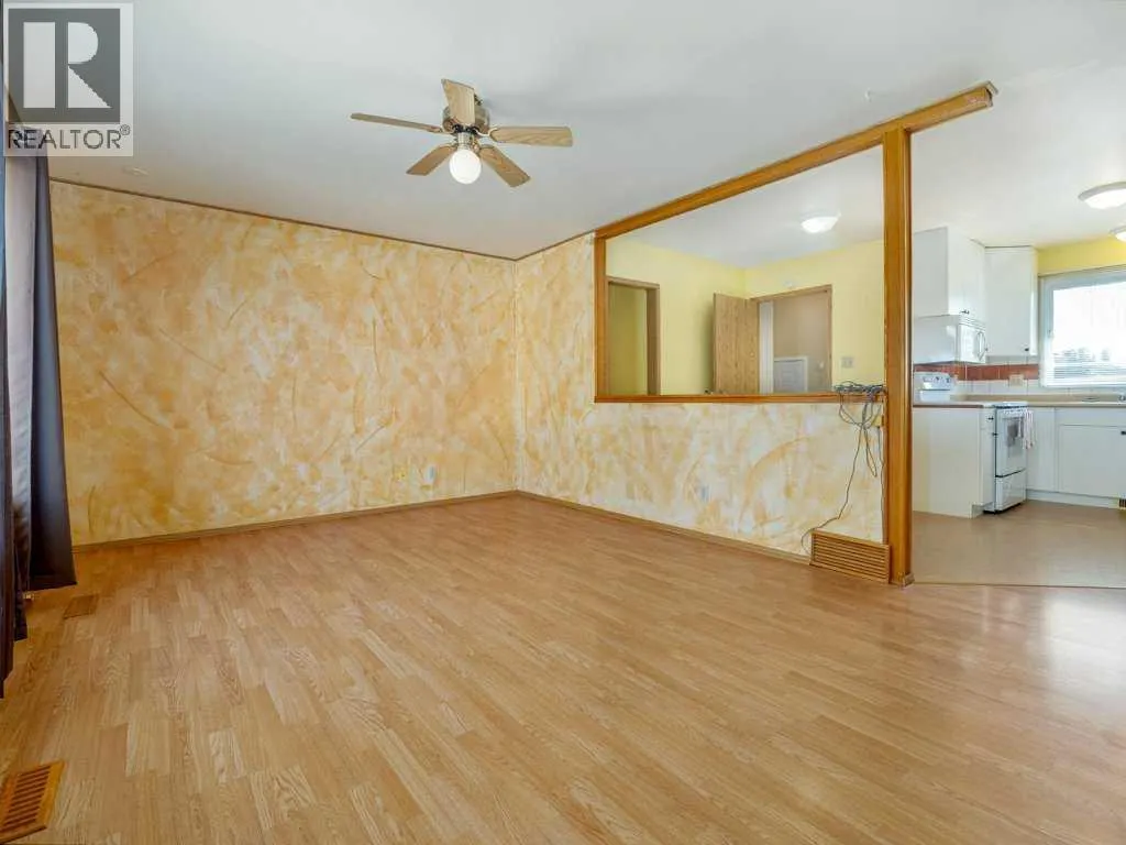 43 Ryerson Road W