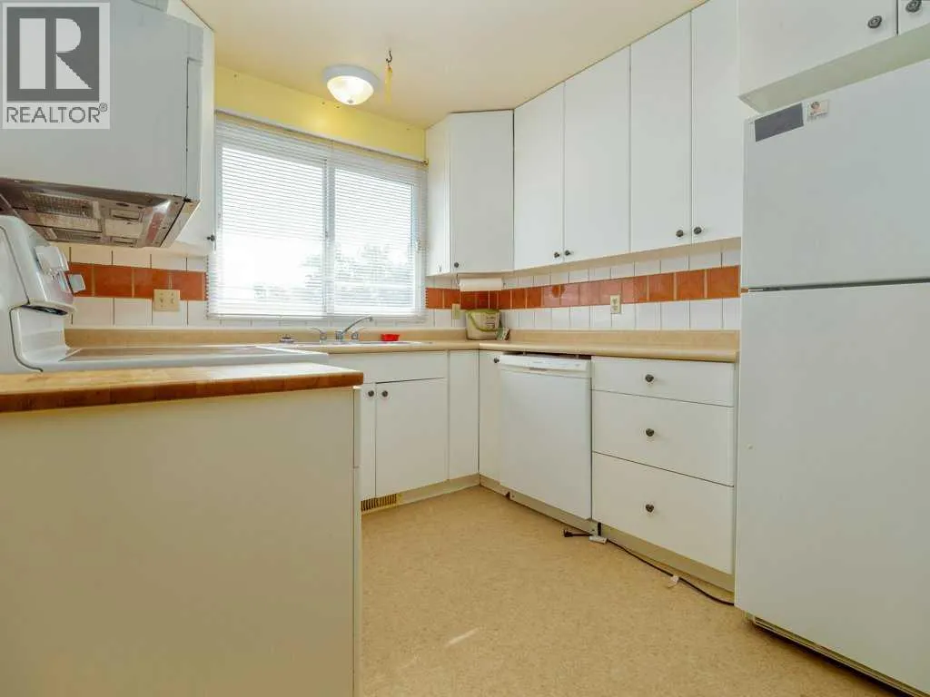 43 Ryerson Road W