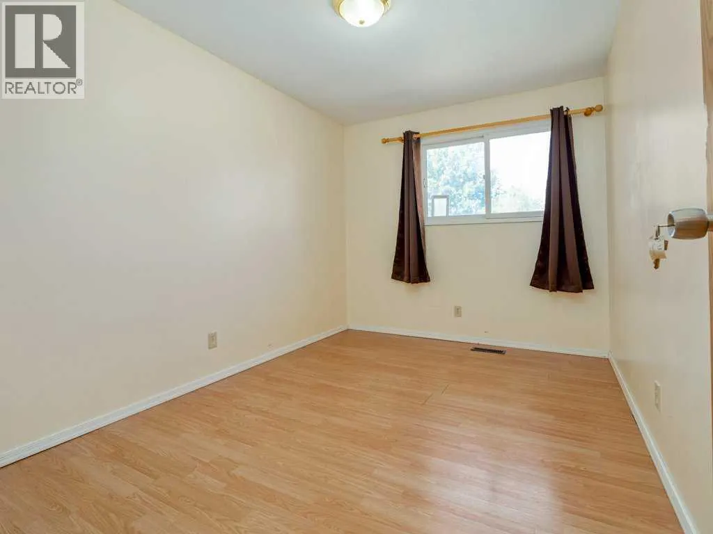 43 Ryerson Road W