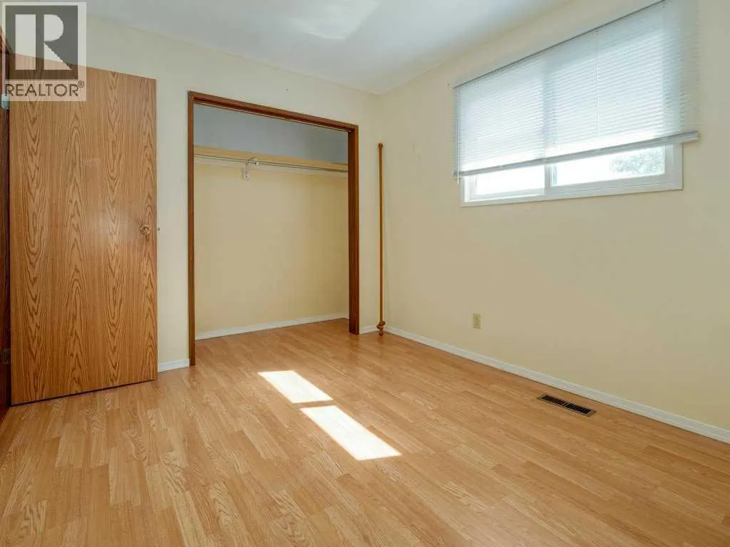 43 Ryerson Road W