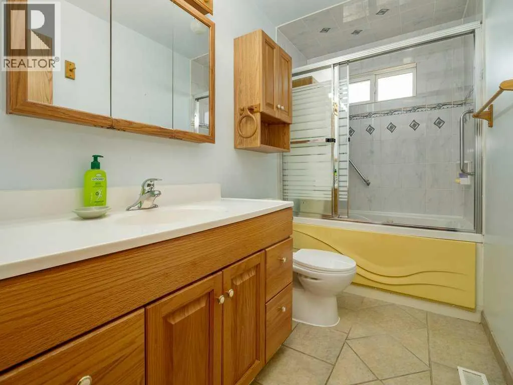 43 Ryerson Road W