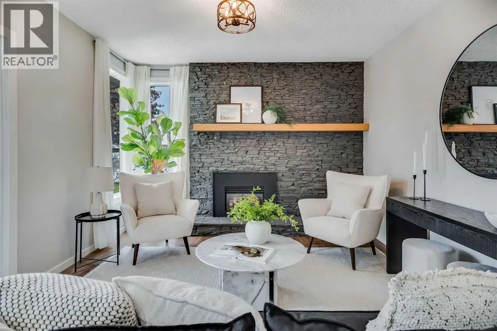 92 Woodford Drive SW