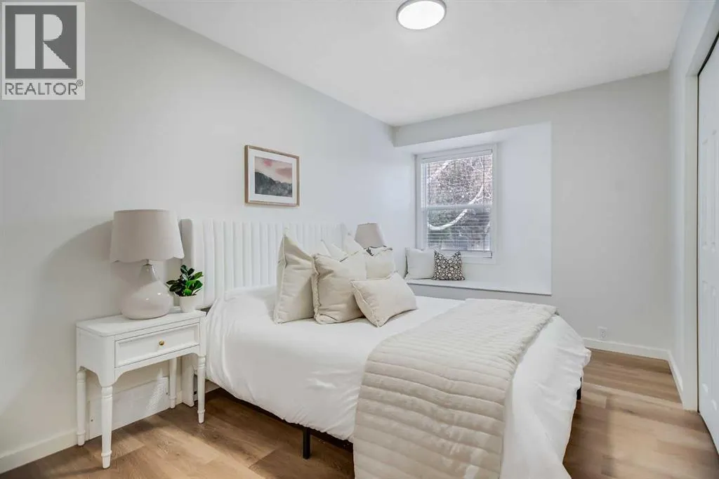 92 Woodford Drive SW