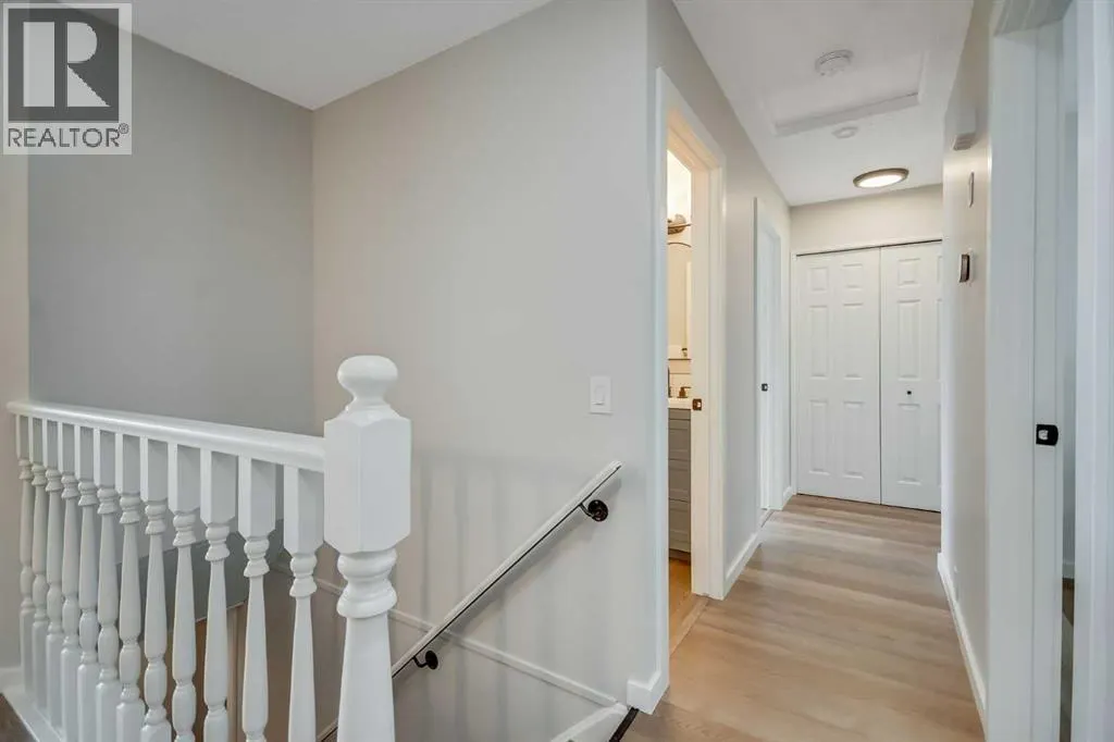 92 Woodford Drive SW