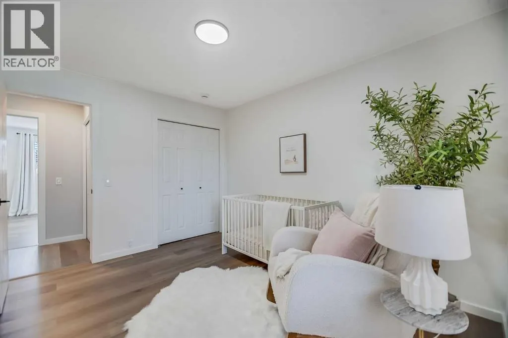 92 Woodford Drive SW