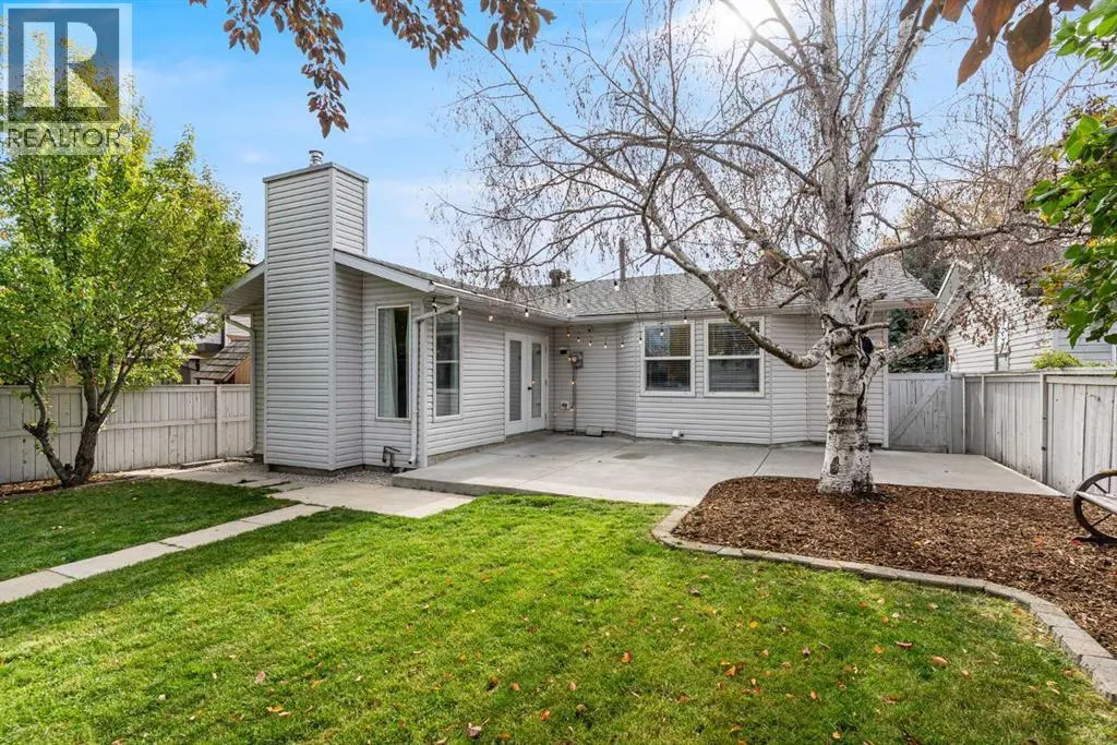 92 Woodford Drive SW