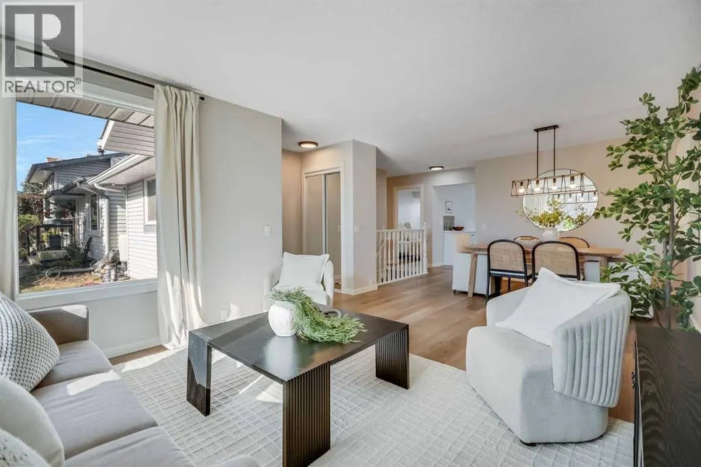 92 Woodford Drive SW