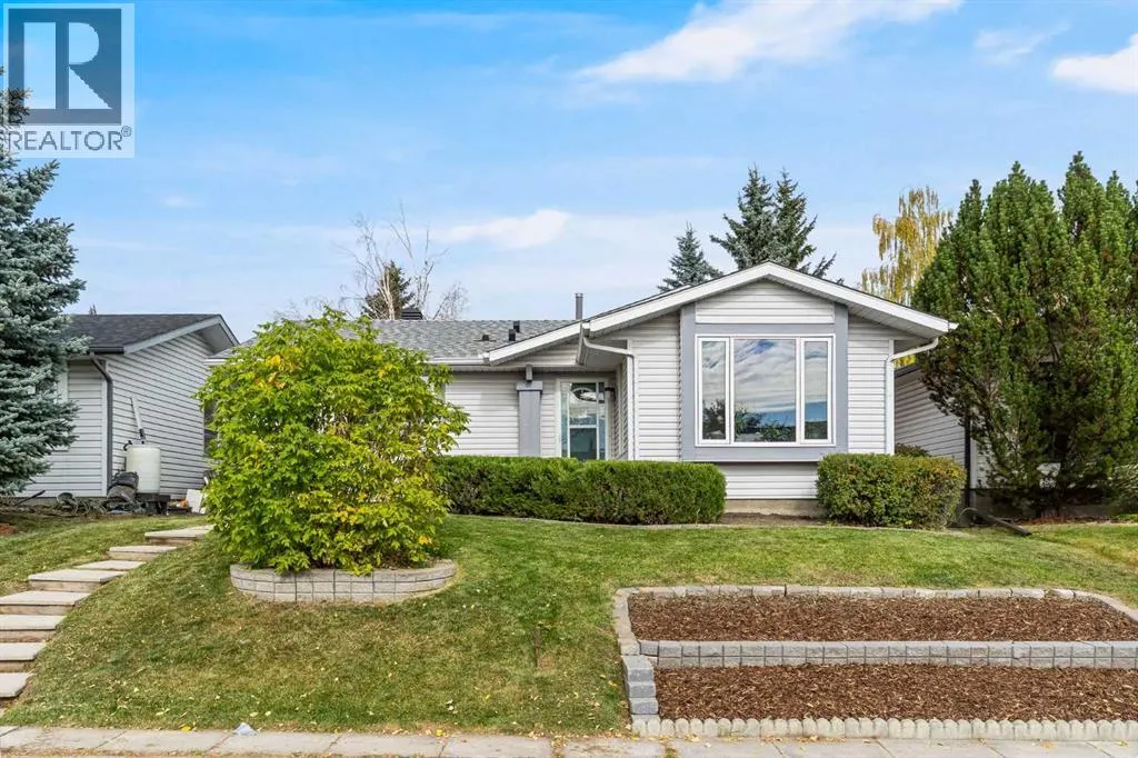 92 Woodford Drive SW