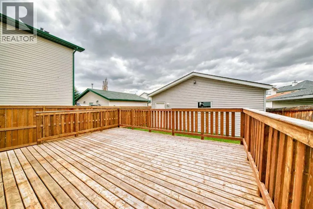 28 Country Hills Manor NW