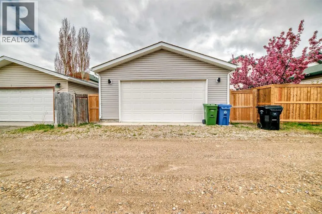 28 Country Hills Manor NW