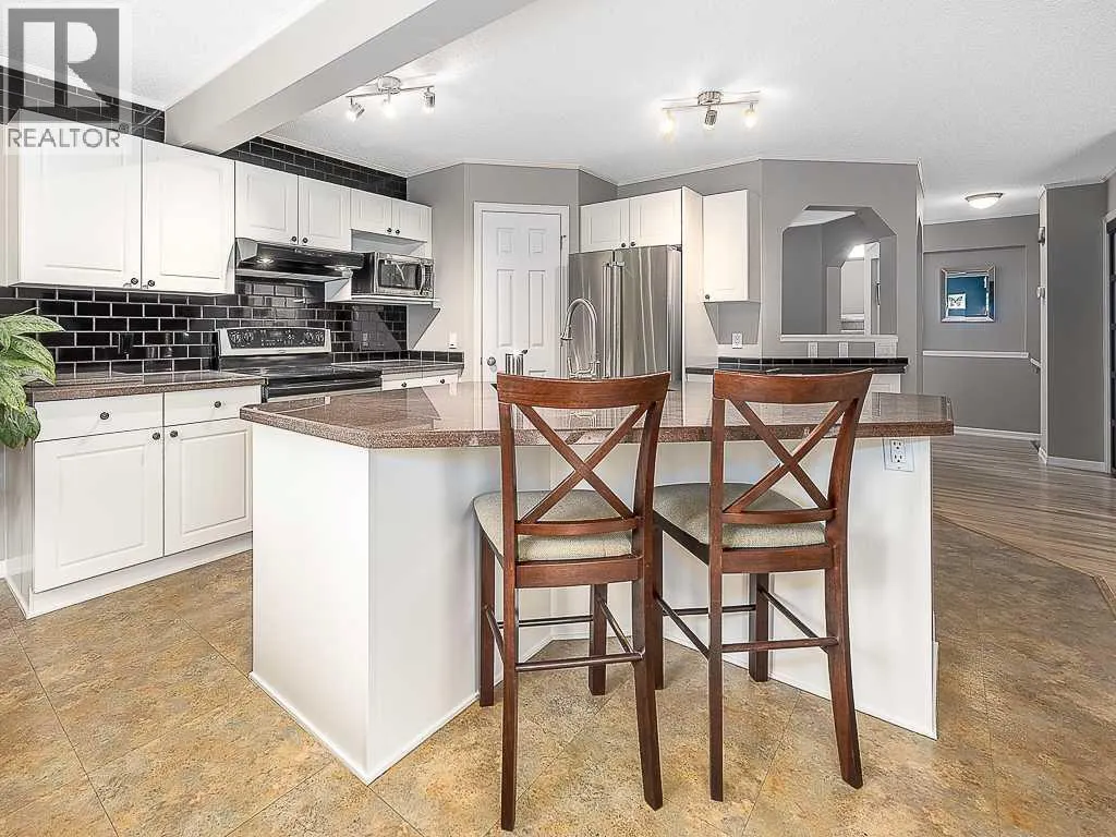 323 Bridlewood Circle SW