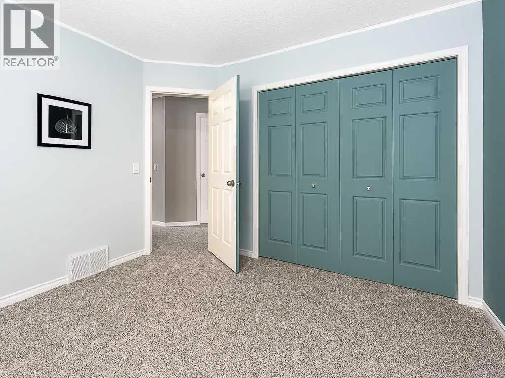 323 Bridlewood Circle SW