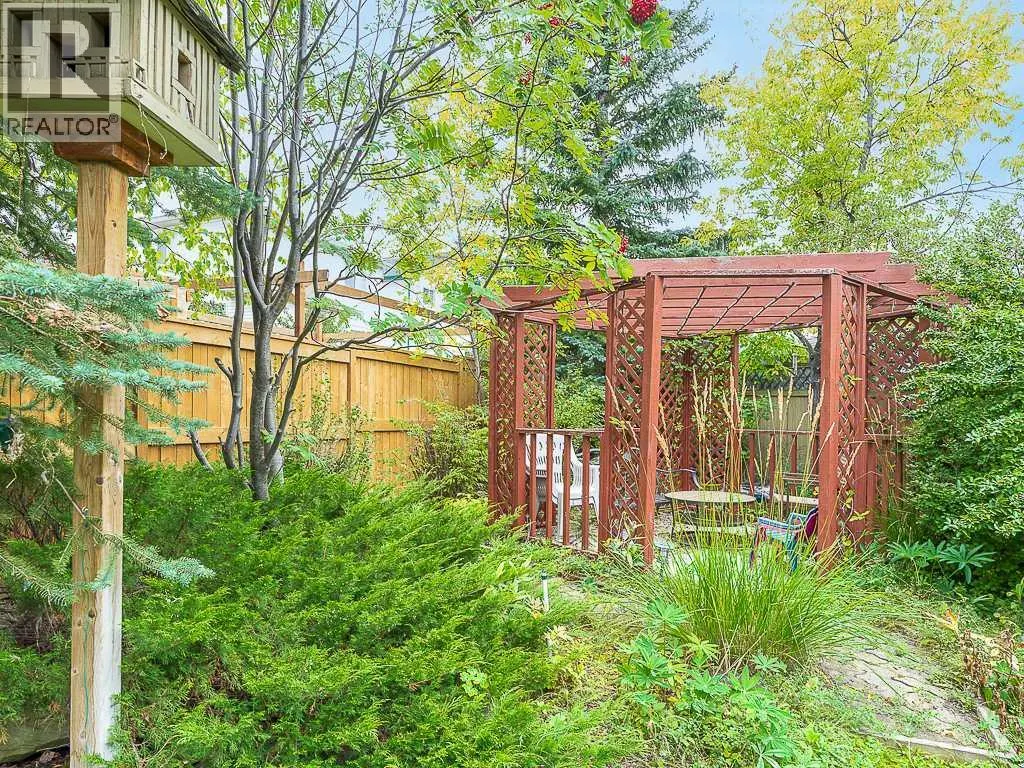 323 Bridlewood Circle SW