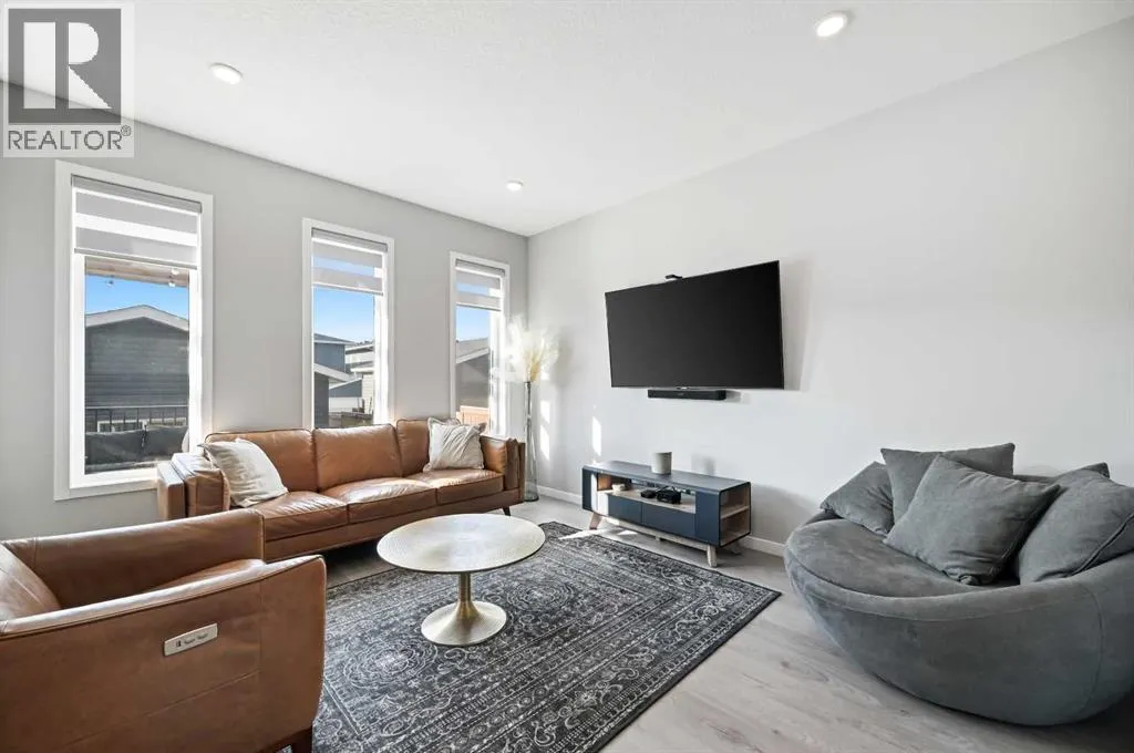 856 West Lakeview Drive