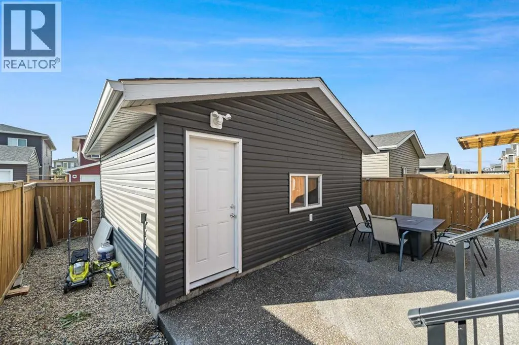 856 West Lakeview Drive