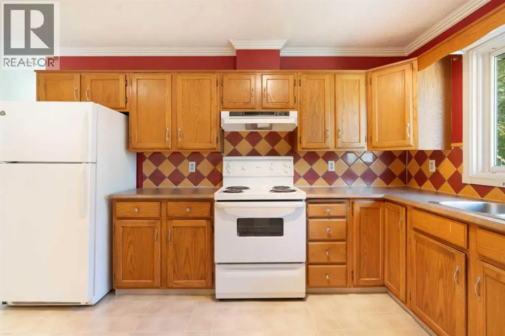 39 Bearberry Crescent NW