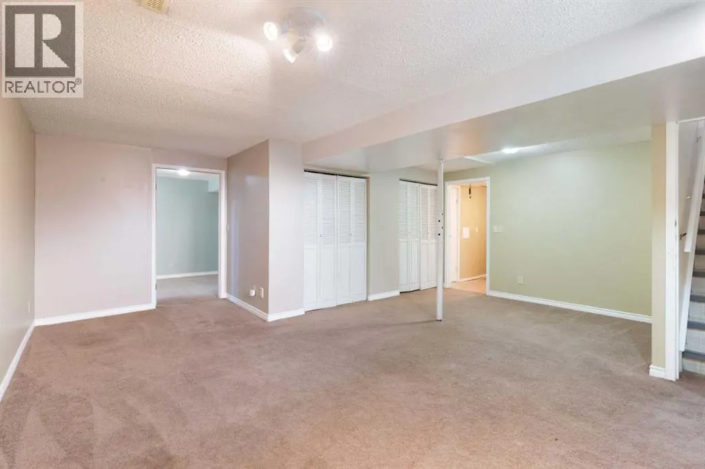 39 Bearberry Crescent NW