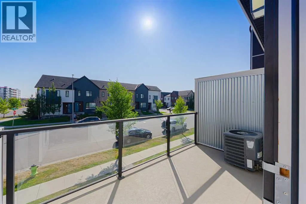 202, 515 Redstone Walk NE