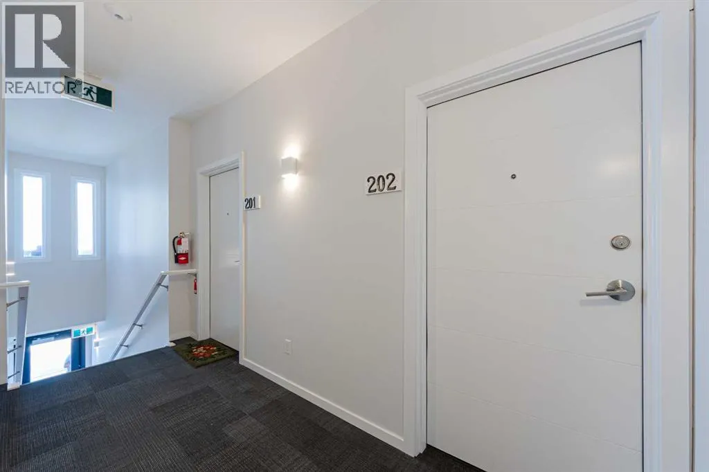 202, 515 Redstone Walk NE