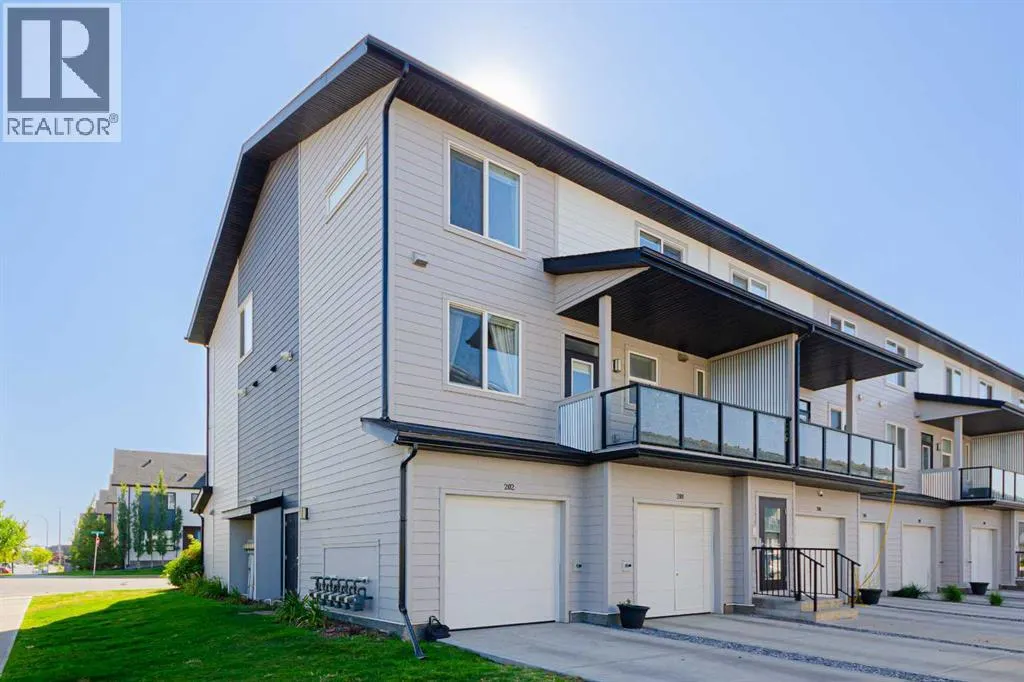 202, 515 Redstone Walk NE
