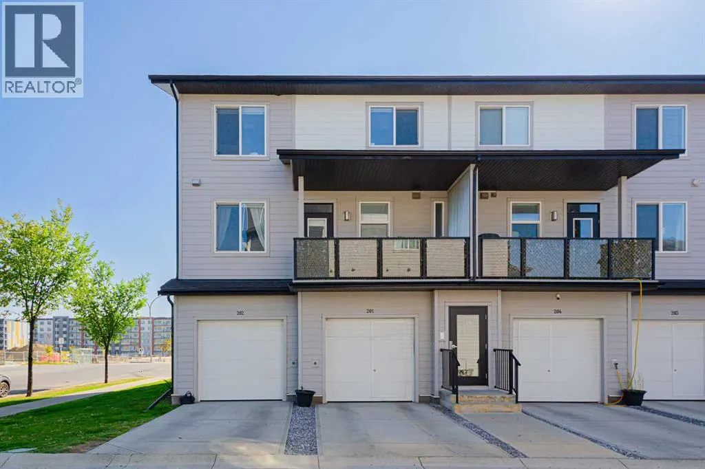 202, 515 Redstone Walk NE