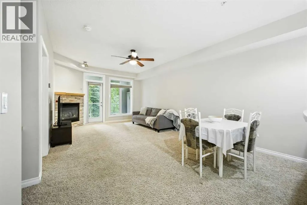 8103, 14 Hemlock Crescent SW