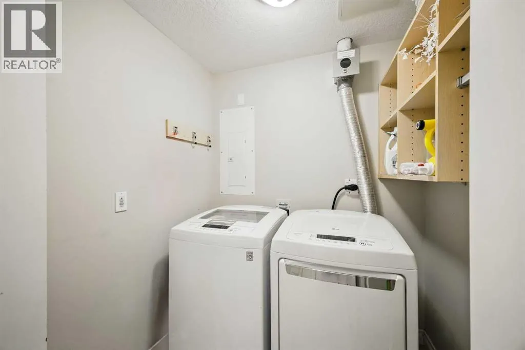 8103, 14 Hemlock Crescent SW