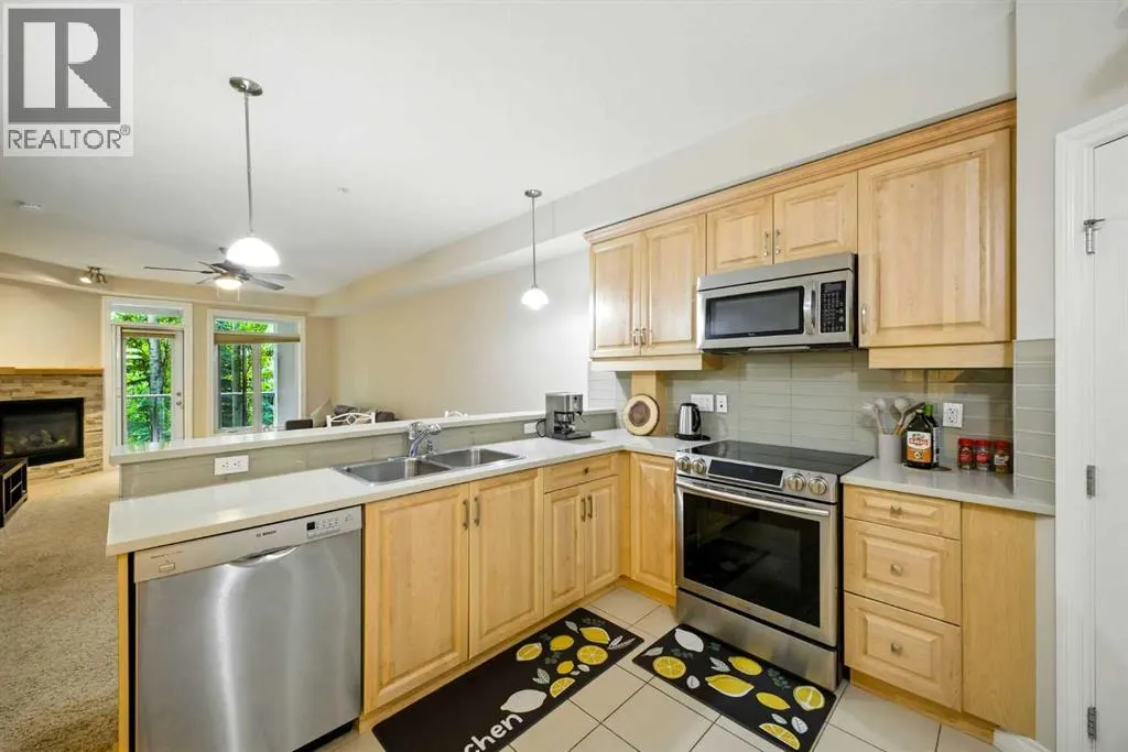 8103, 14 Hemlock Crescent SW