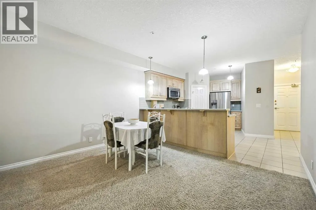 8103, 14 Hemlock Crescent SW