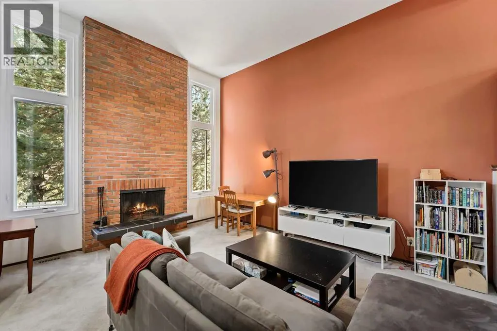 76, 5400 Dalhousie Drive NW