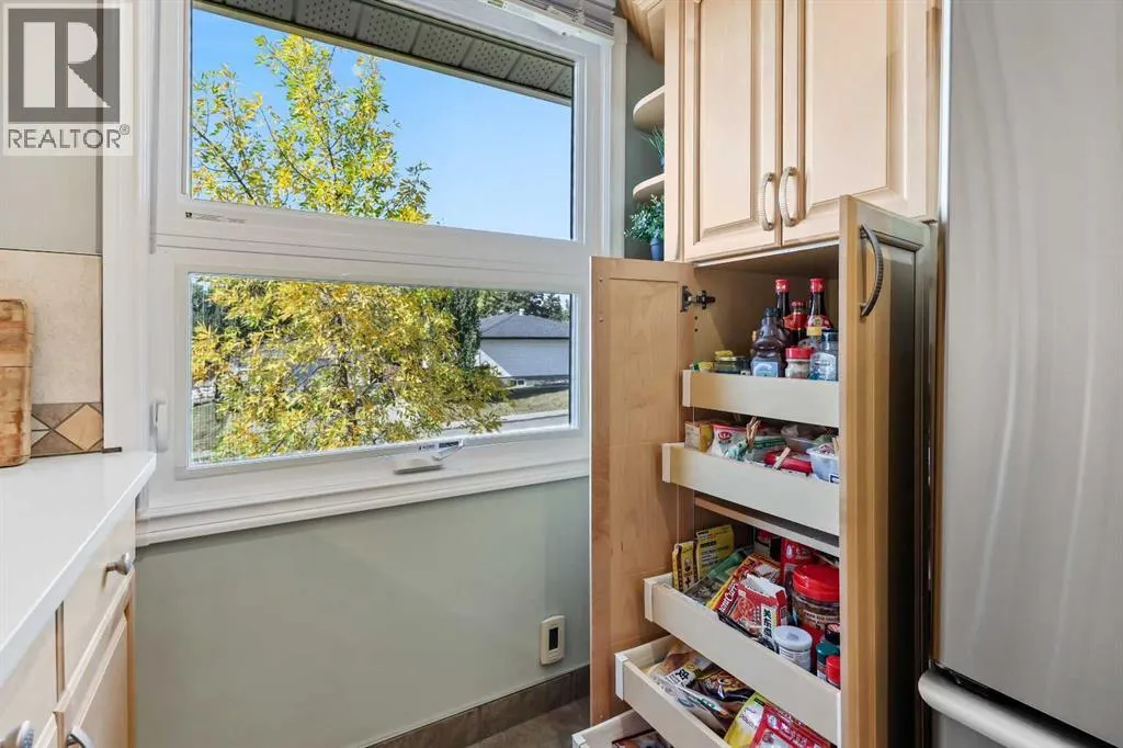 76, 5400 Dalhousie Drive NW