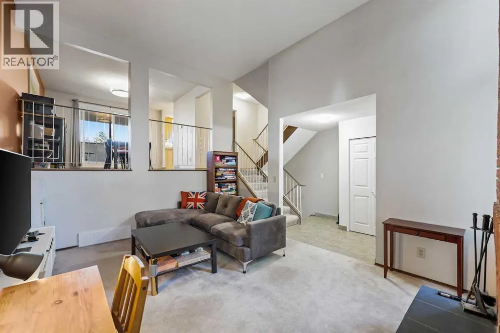 76, 5400 Dalhousie Drive NW