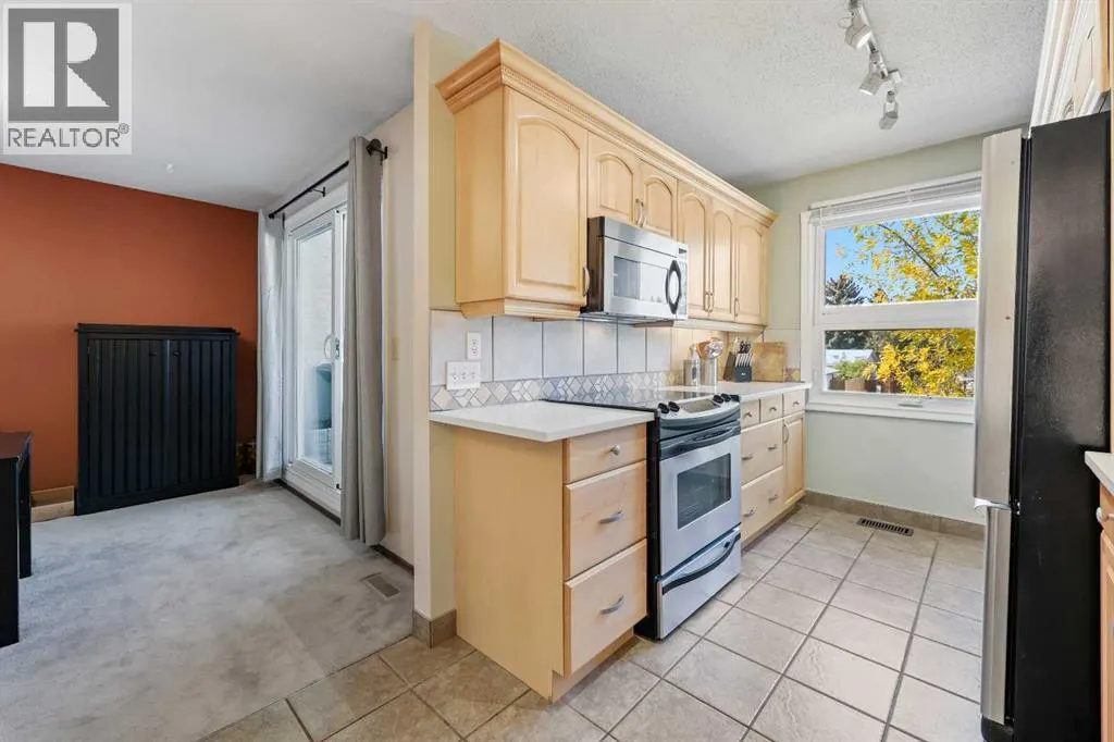76, 5400 Dalhousie Drive NW