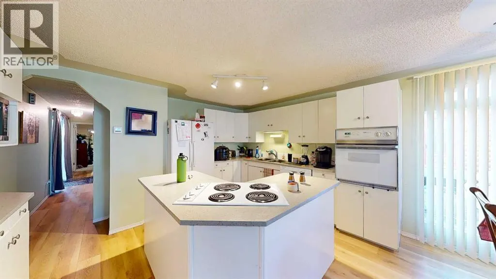 25 De Havilland Boulevard SW