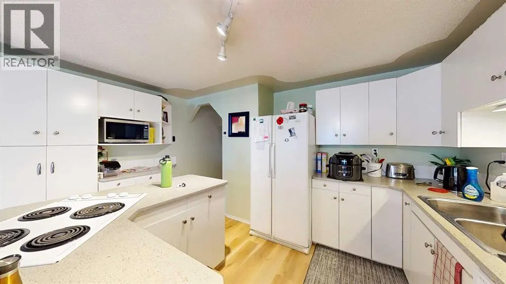 25 De Havilland Boulevard SW