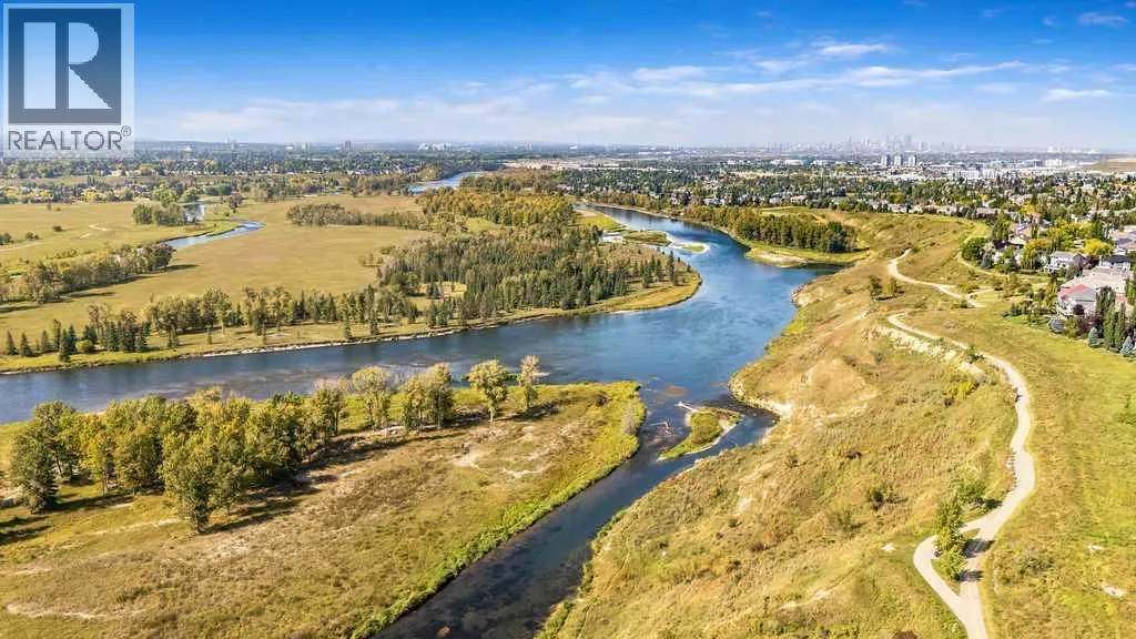 96 Mt Douglas Point SE